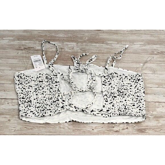 Kendall And Kylie Womens Size Small Black White Dotted Tie Back Cropped Top - Picture 3 of 10